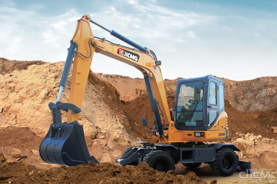 徐工XE60WA轮式挖掘机图赏 高效灵活的城市全能手